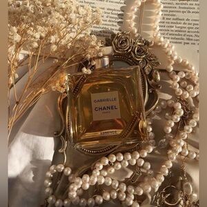 Ash Mystery - NWOT MADRAG CHAMPAGNE COLLARED CROP TOP